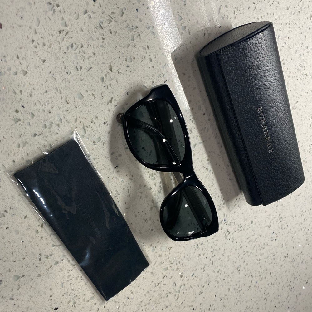 Burberry sunglasses with case